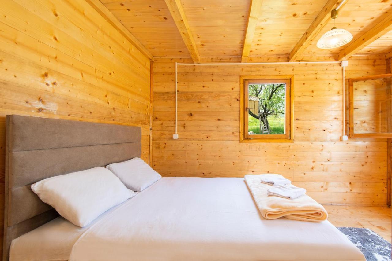 Lovcen Mountain Cottages Njegusi エクステリア 写真