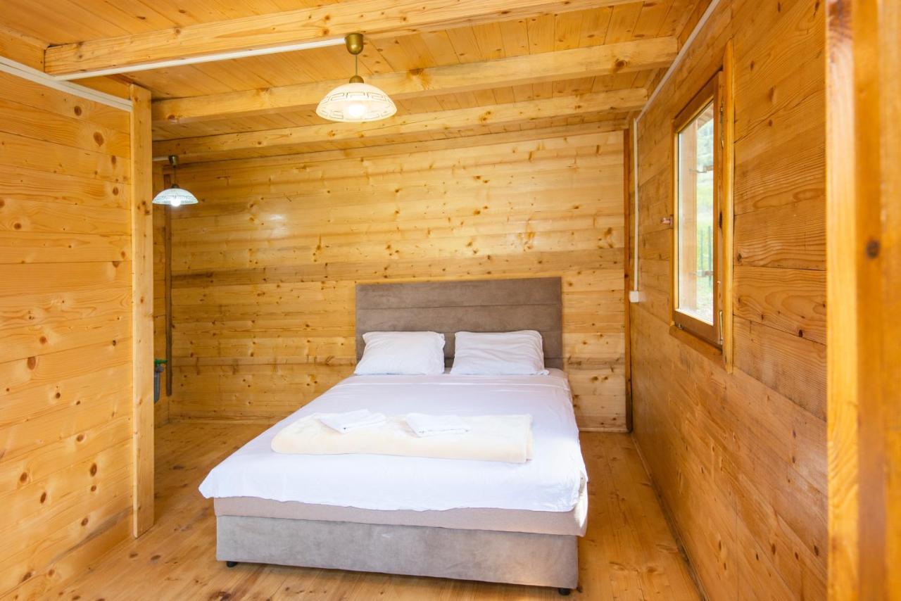 Lovcen Mountain Cottages Njegusi エクステリア 写真