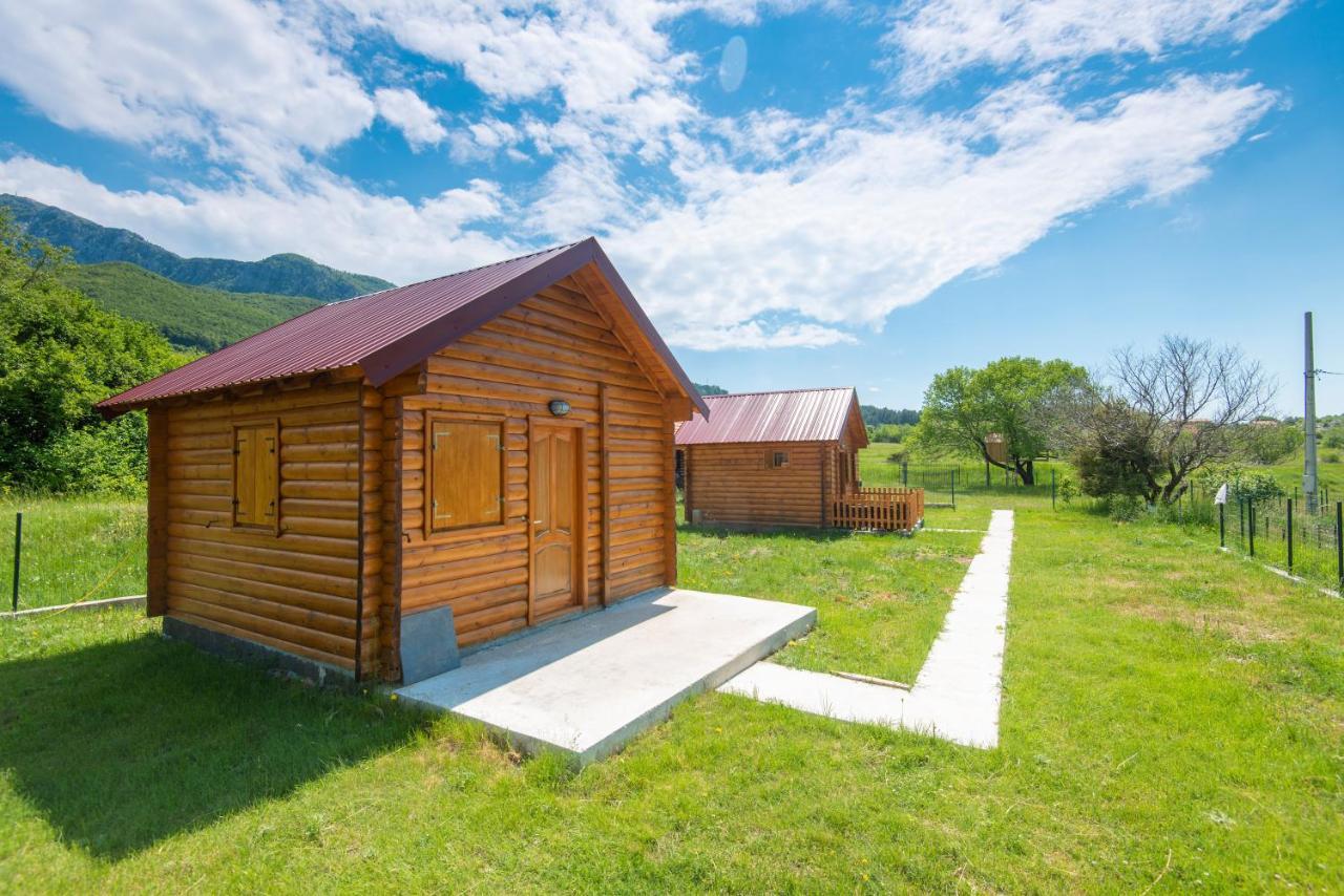 Lovcen Mountain Cottages Njegusi エクステリア 写真