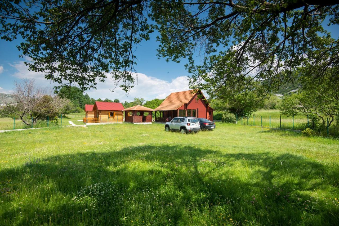 Lovcen Mountain Cottages Njegusi エクステリア 写真