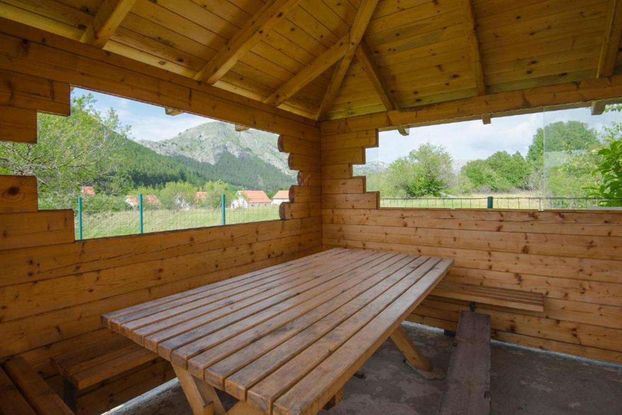 Lovcen Mountain Cottages Njegusi エクステリア 写真